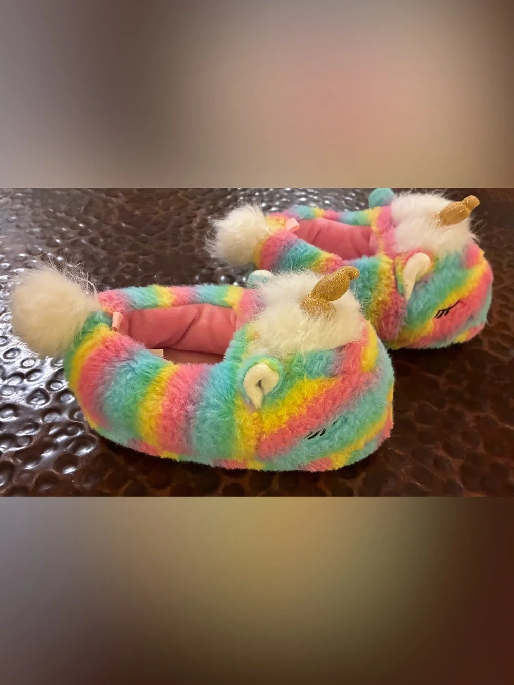 Girls Toddler Wonder Nation Brand Rainbow Unicorn Plush Slippers Size 9/10